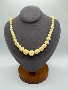 Art Deco MCM Celluloid Floral Carved Cream Graduated Bead Necklace